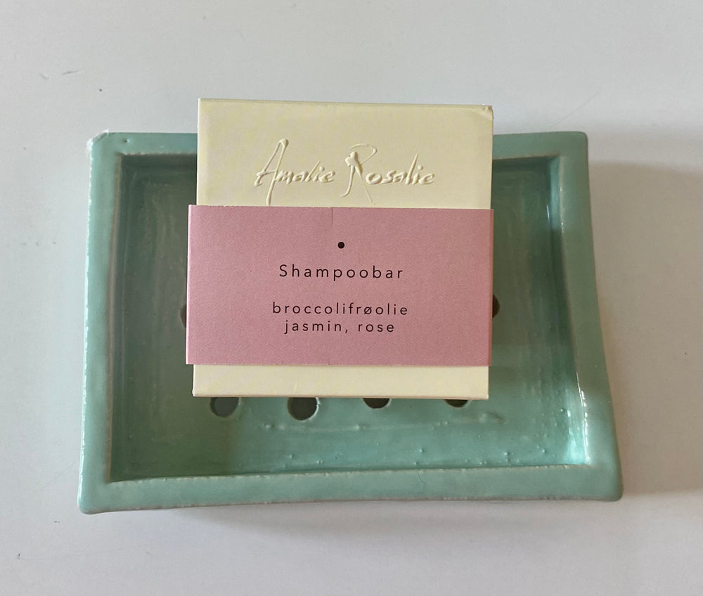 
                  
                    Shampoobar I Broccolifrø-olie, Jasmin & Rose I Vegansk
                  
                